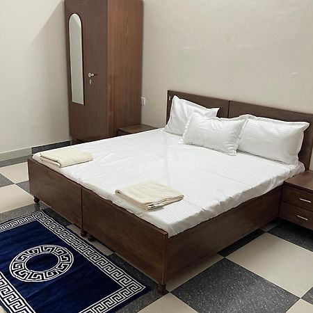 Shrinath Residency Hotel Greater Noida Exterior photo