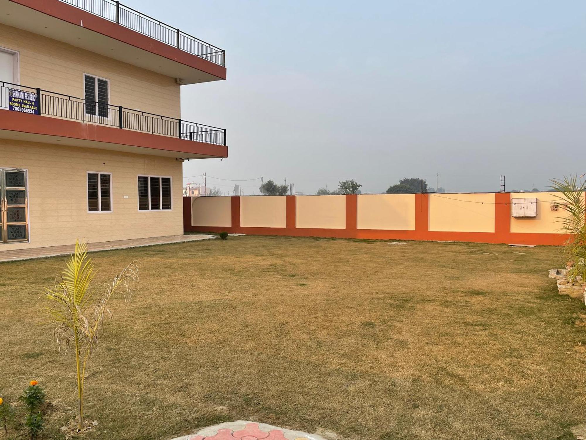 Shrinath Residency Hotel Greater Noida Exterior photo